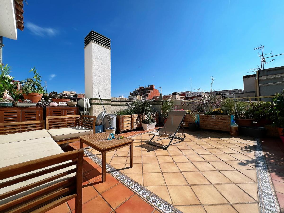 Luna L'Hospitalet de Llobregat Exterior photo